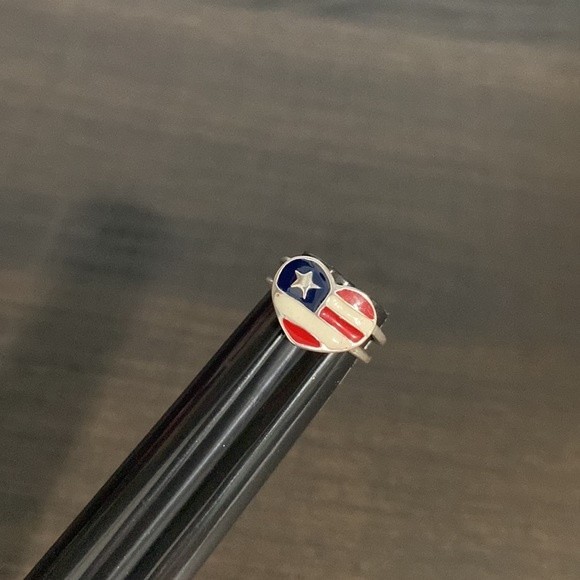 Avon Sterling Silver Heart Flag Toe Ring - Picture 5 of 5